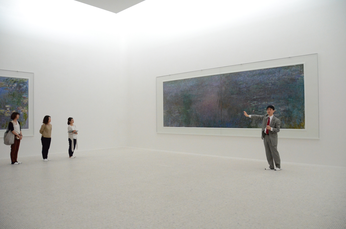 monet_reuture_3.jpg